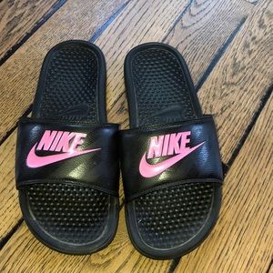 Nike slides